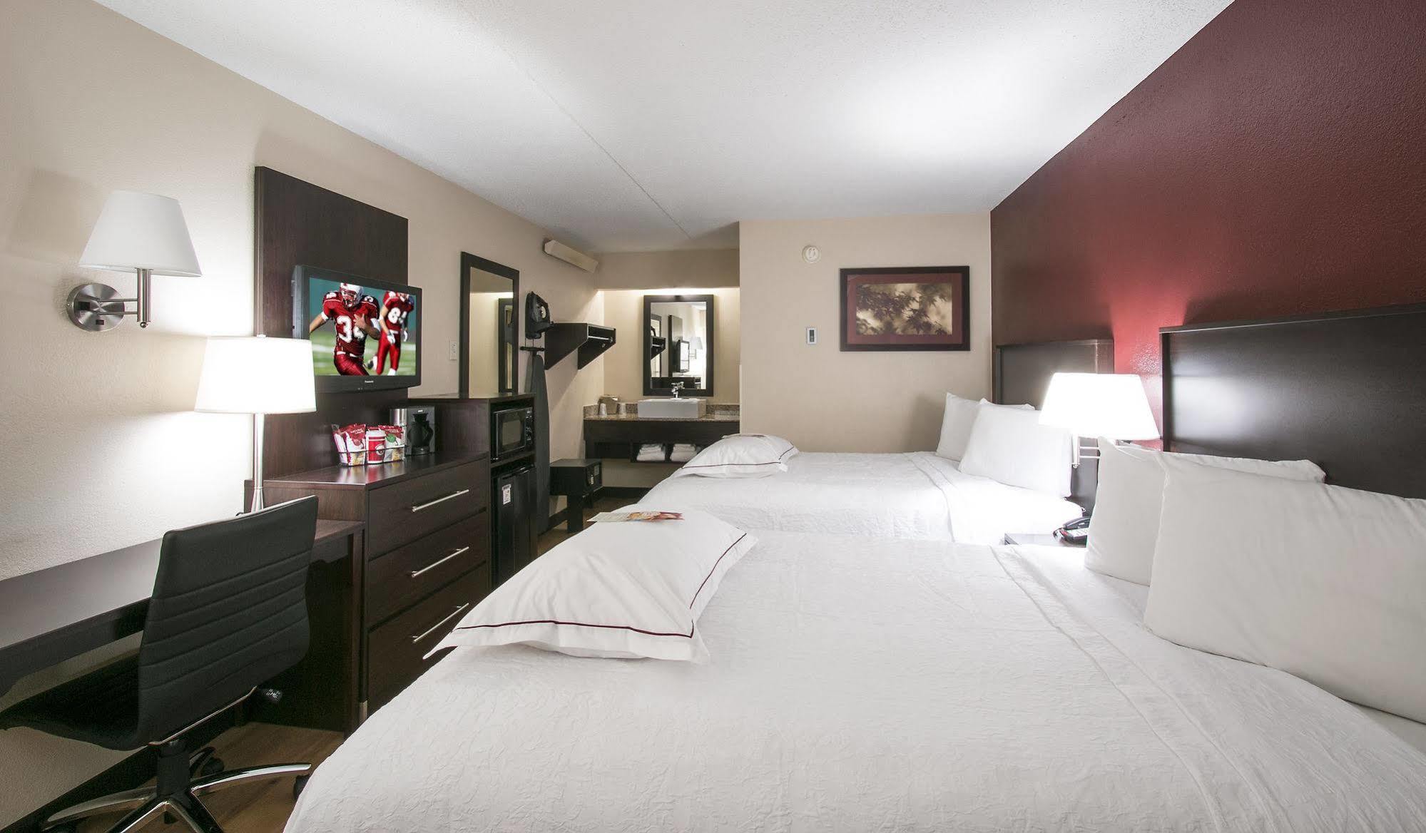 Red Roof Inn Plus+ Washington Dc Rockville Exterior photo